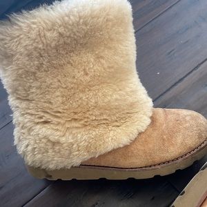 Ugg Chestnut 1006011 Suede Shearling Women’s Boots Size 6